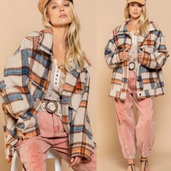 NEW POL PLAID SHACKET - Picture 4 of 16